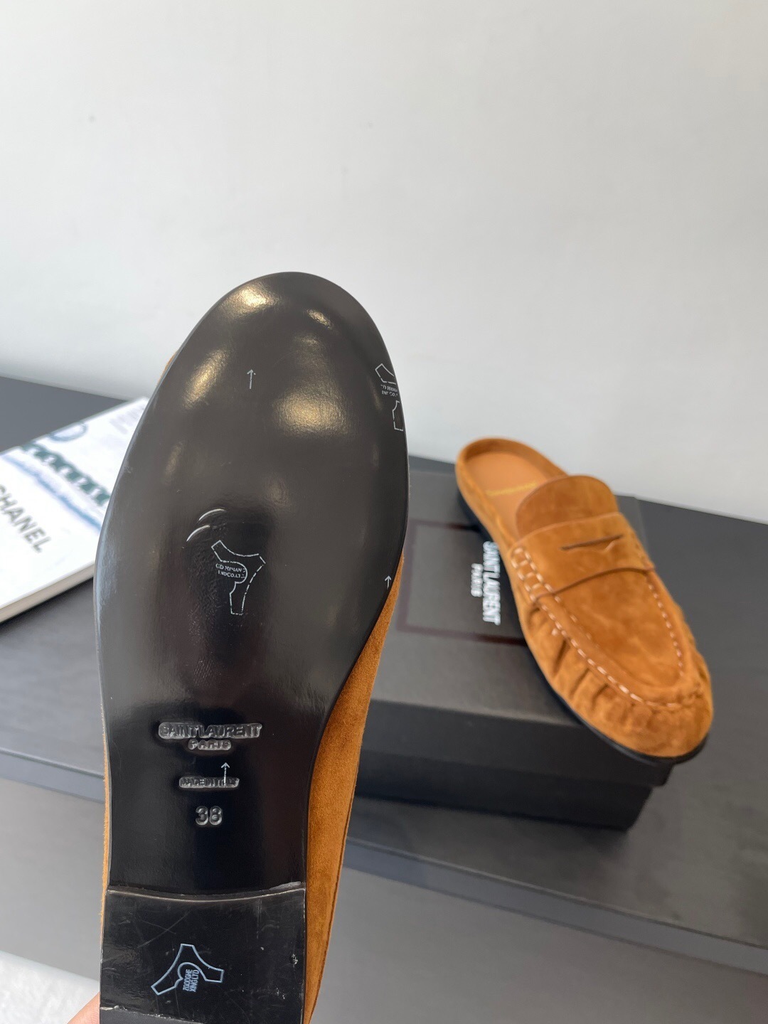 Saint Laurent Classic Loafer Mule Flats - KFY00320