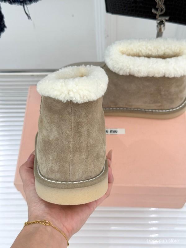 Miu Miu Retro Shearling Platform Snow Boots - KFY00300
