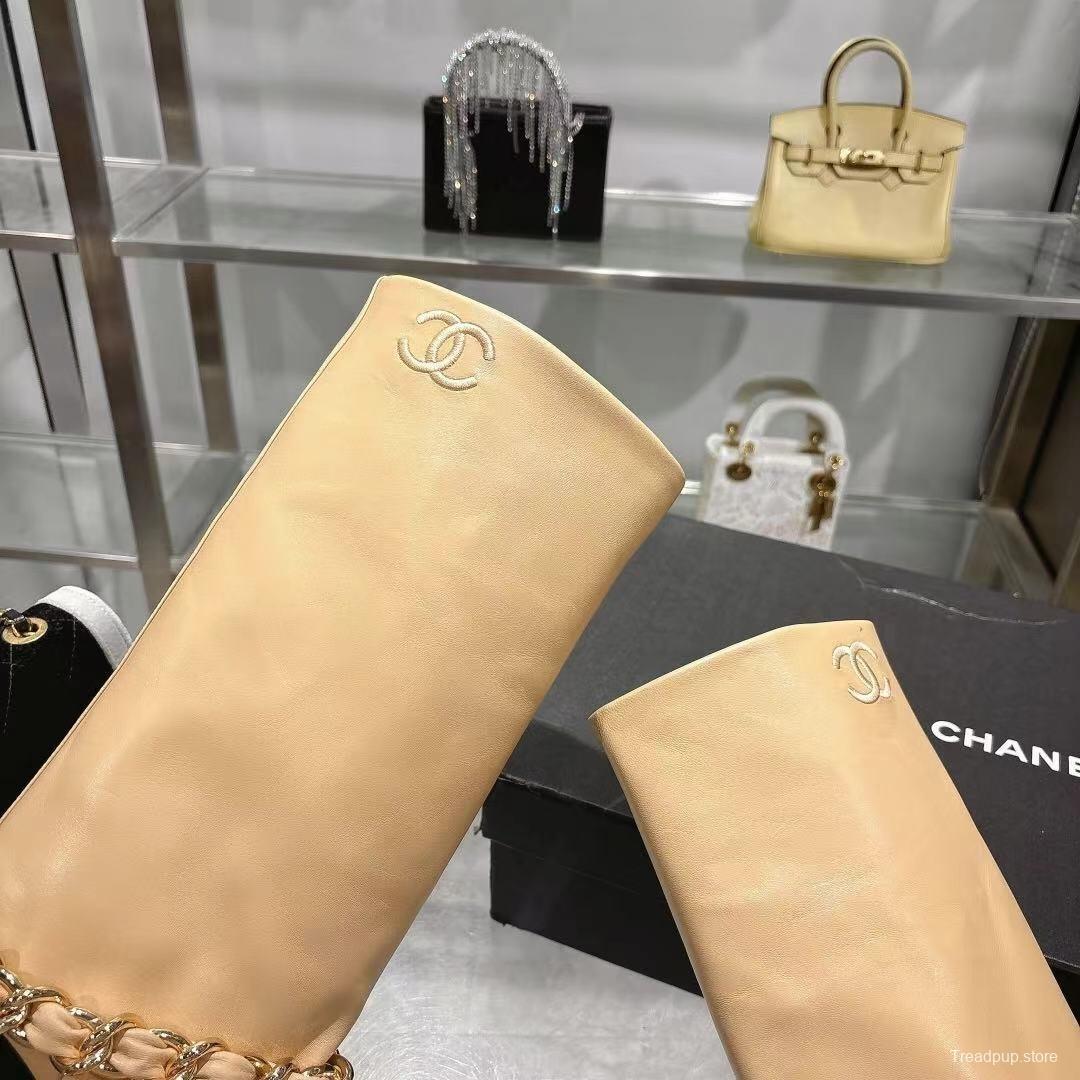 Chanel 2025/SS Autumn/Winter Runway Turned-Cuff Large Chain Block Heel Boots - LY00510