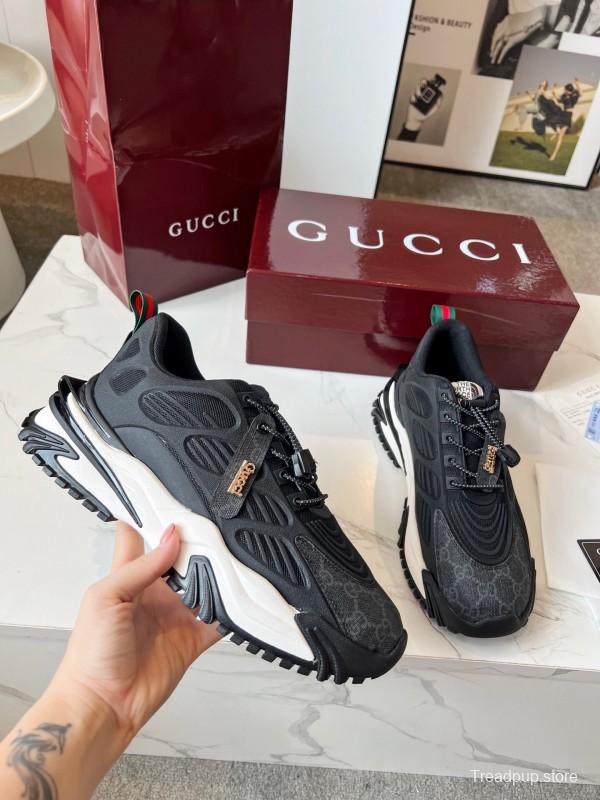 Gucci 2.0 Sneakers with Reflective Stripes and Retro Design - LY00320