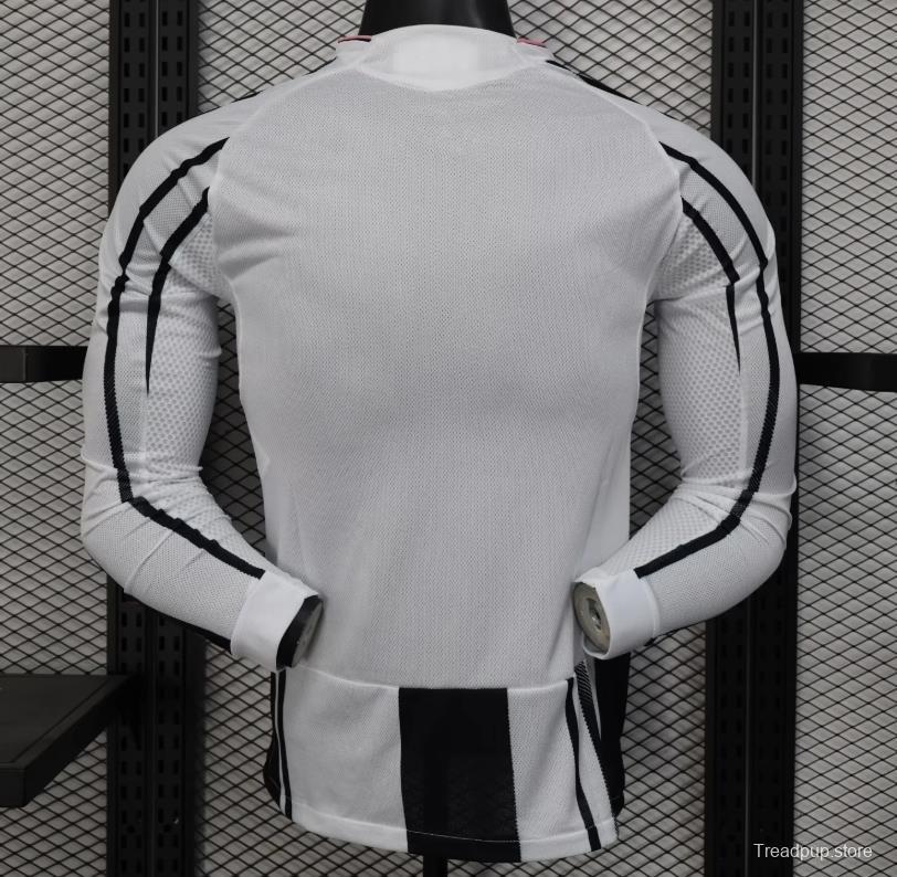 Player Version 25/26 Juventus Home Long Sleeve Jersey