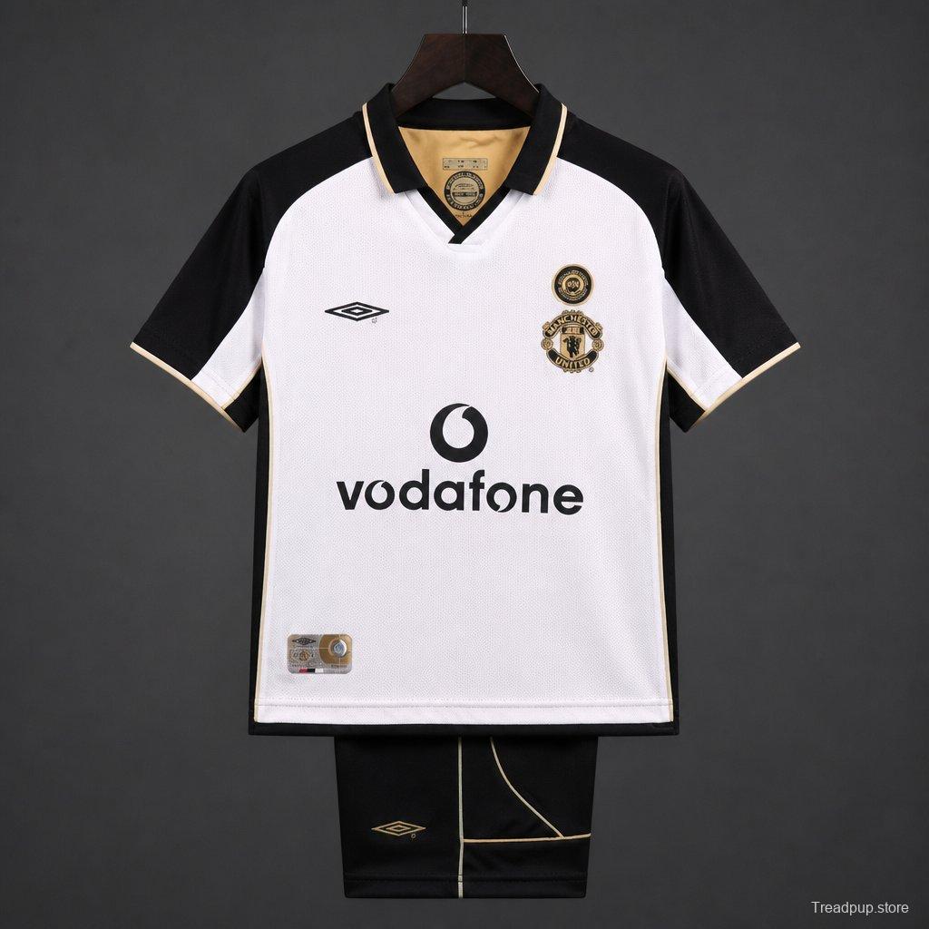 Retro Kids 01/02 Manchester United Centenary White Reversible Jersey